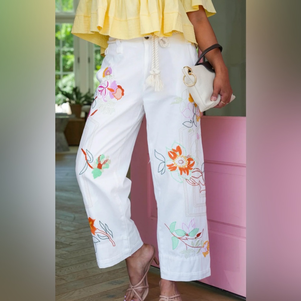 NWT Blue Velvet Floral Embroidered Pants Sz XL